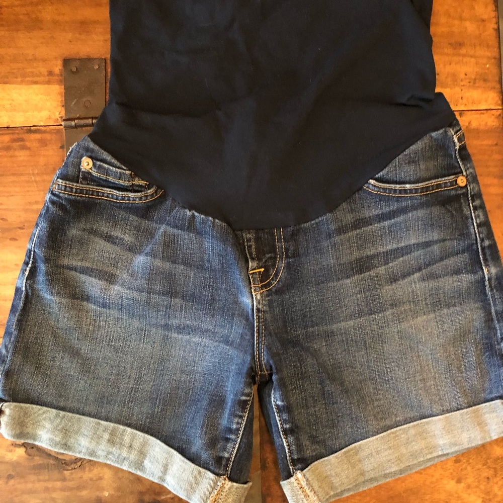 7 for All Mankind Maternity Jean Shorts 26